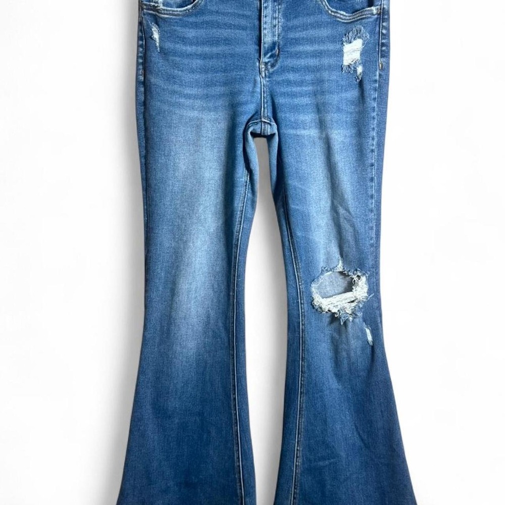Women's Flying Monkey Medium Wash Distressed Stretchy Denim Bell Bottom Jean-30